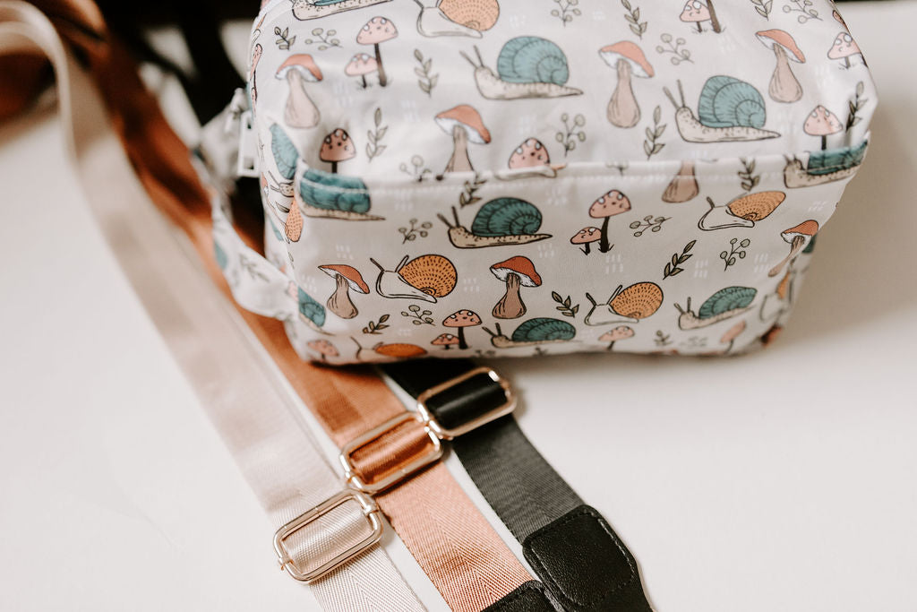 Beckham | Whitmer Reversible Water Resistant Diaper Pod / Travel Cube