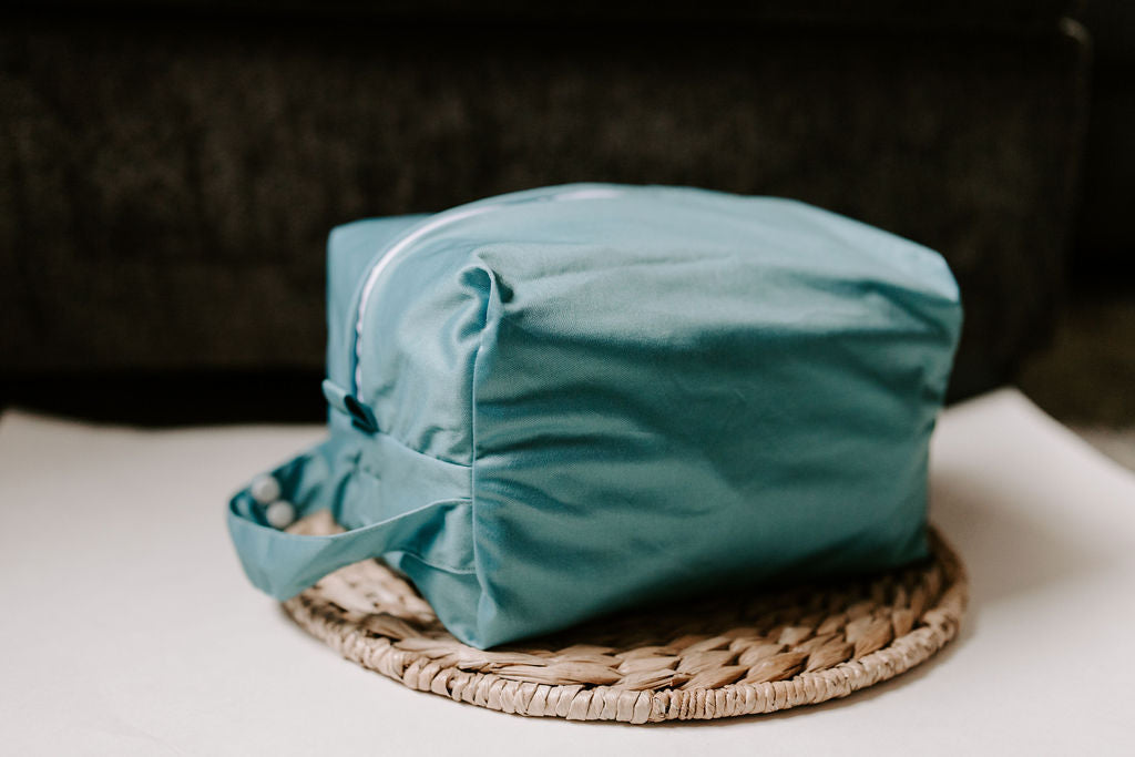 Beckham | Whitmer Reversible Water Resistant Diaper Pod / Travel Cube