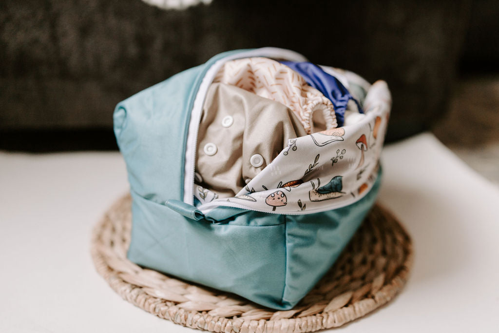 Beckham | Whitmer Reversible Water Resistant Diaper Pod / Travel Cube