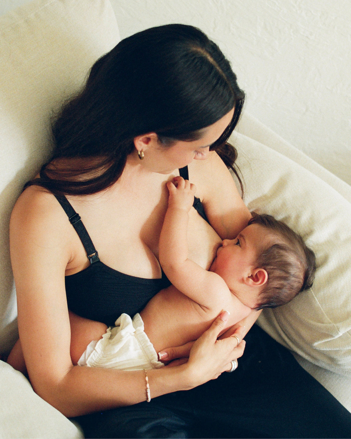 Sublime® Hands-Free Pumping & Nursing Bra | Black