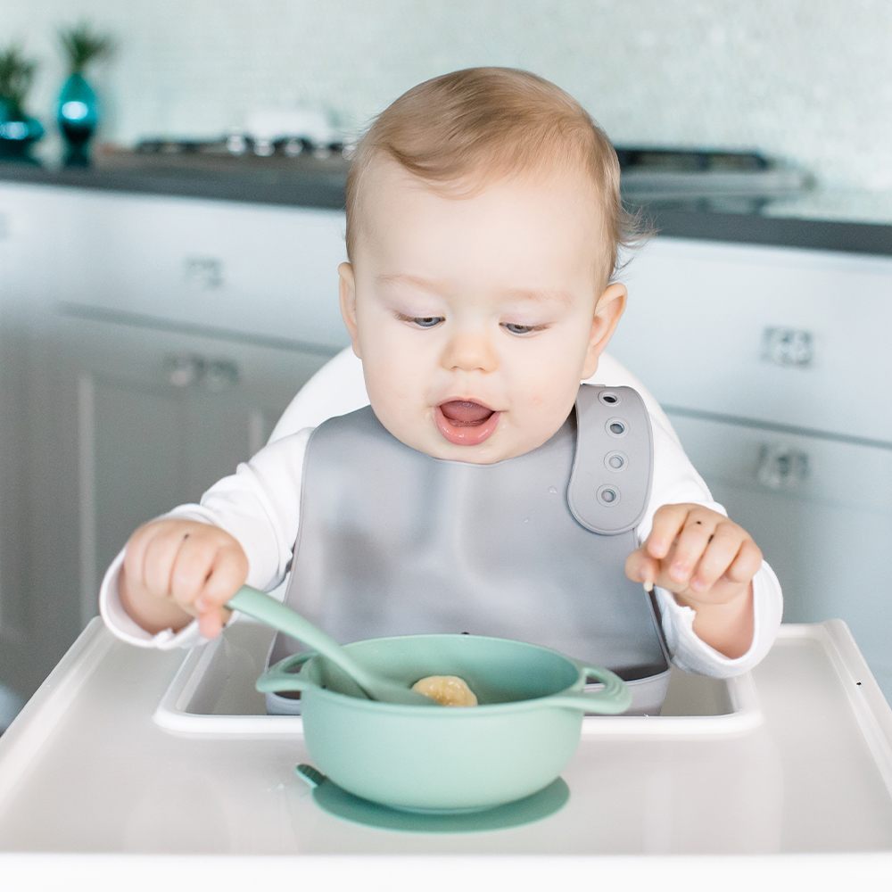 Foodie® Suction Bowls with Lid + Spoon 2-Pack: Assorted Colors